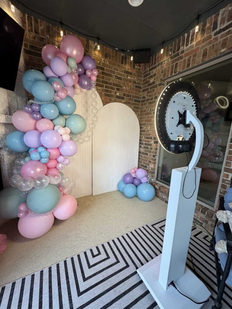 Wedding Photo Booth Rental for weddings and bridal showers in Central Texas
